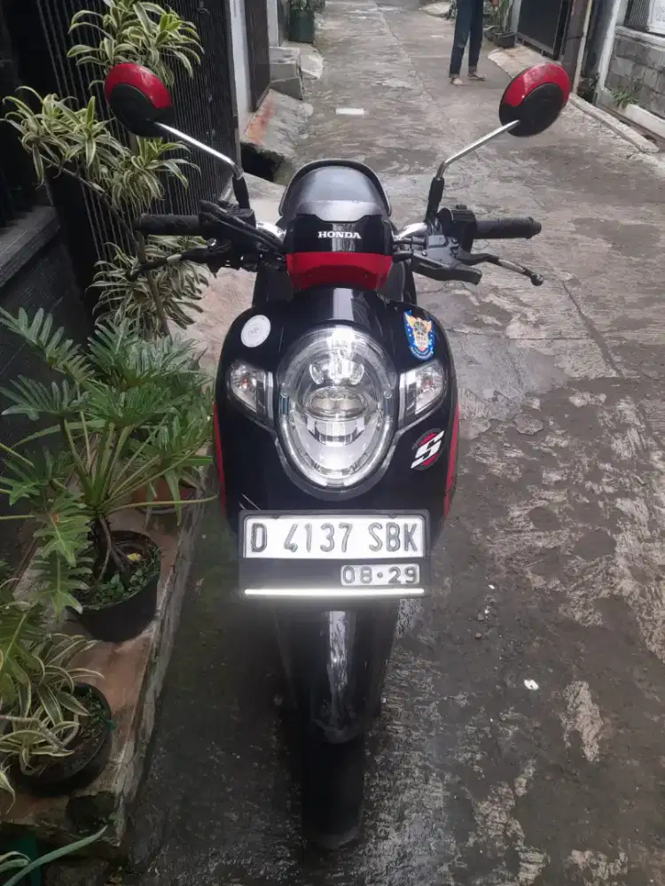 DIJUAL HONDA SCOOPY FI ISS 2019