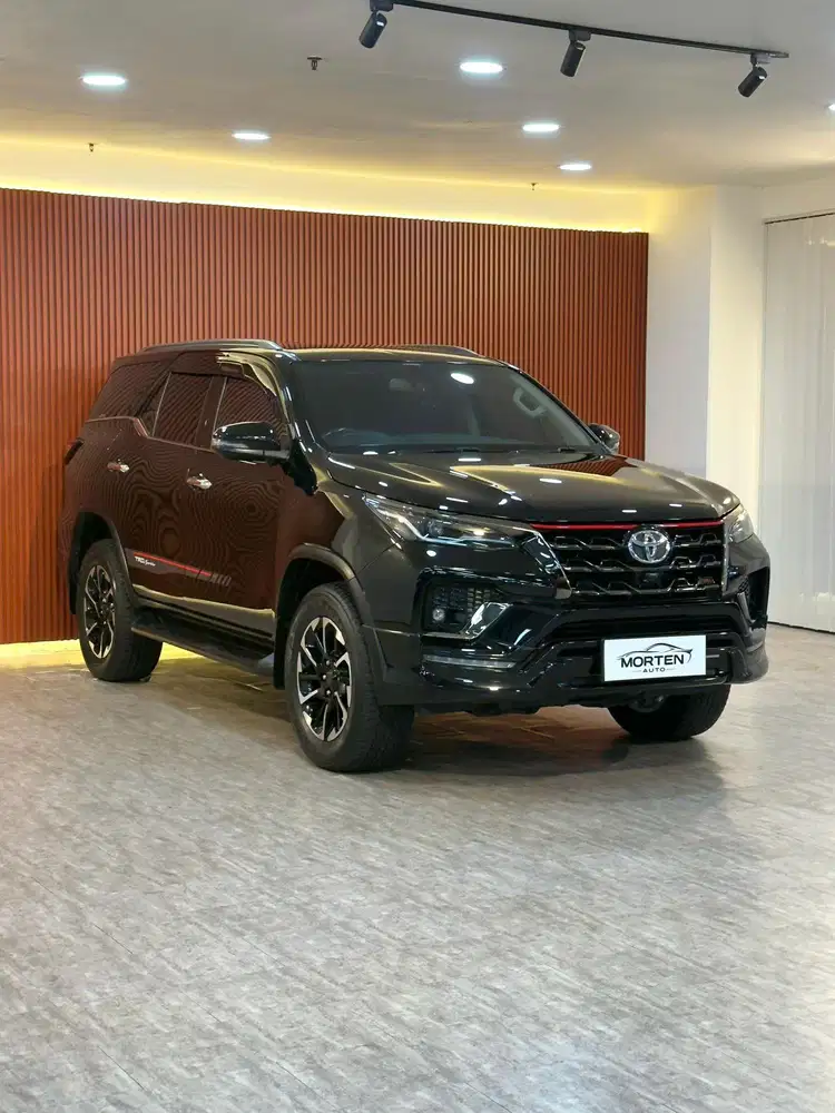 Toyota Fortuner 2.4 VRZ TRD 2021 Odo 67 Ribu Record Antik Bergaransi