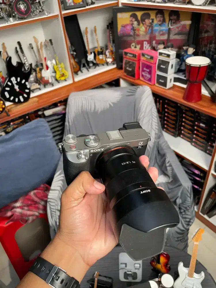 Sony Alpha A7C  Sony SEL55F18Z FE 55mm F1.8 ZA RESMI