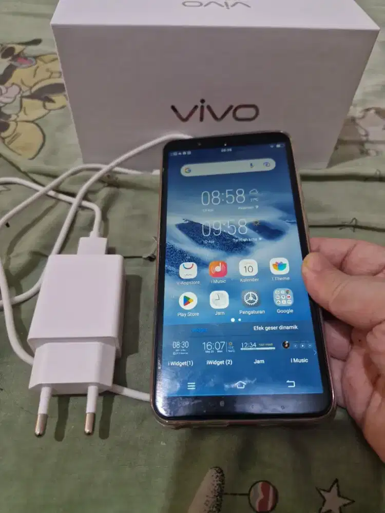 Baru sebulan aku pakai tidak pernah jatuh merek vivo y 71 lengkap