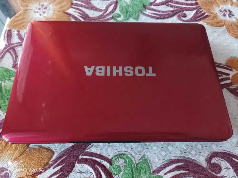 Laptop Toshiba 13' core i5 mulus terawat