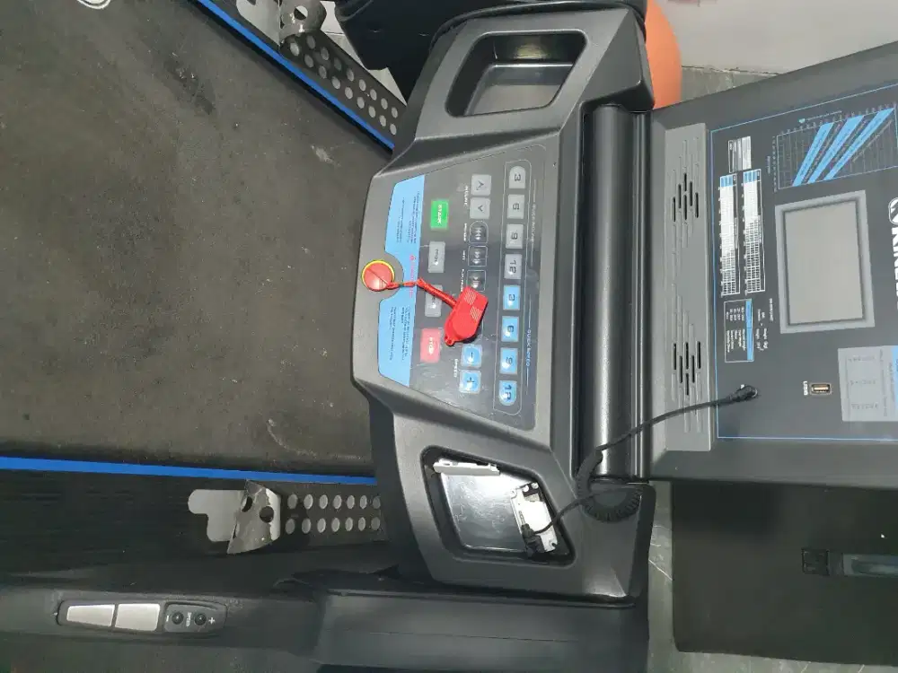 Treadmill Kinetic Ace Hardware