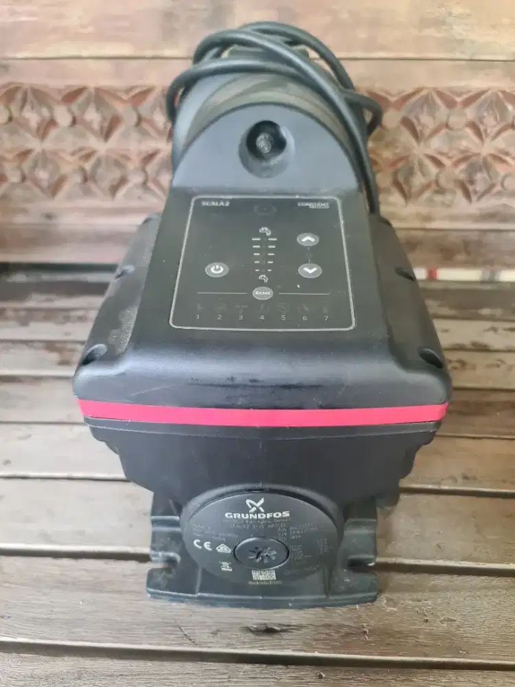 Booster Pumps Pompa air Grundfos Scala 2 Original Condition