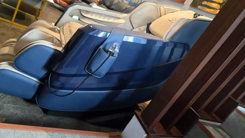 Kursi Pijat merk Alice 2.0 Massage chair Navy