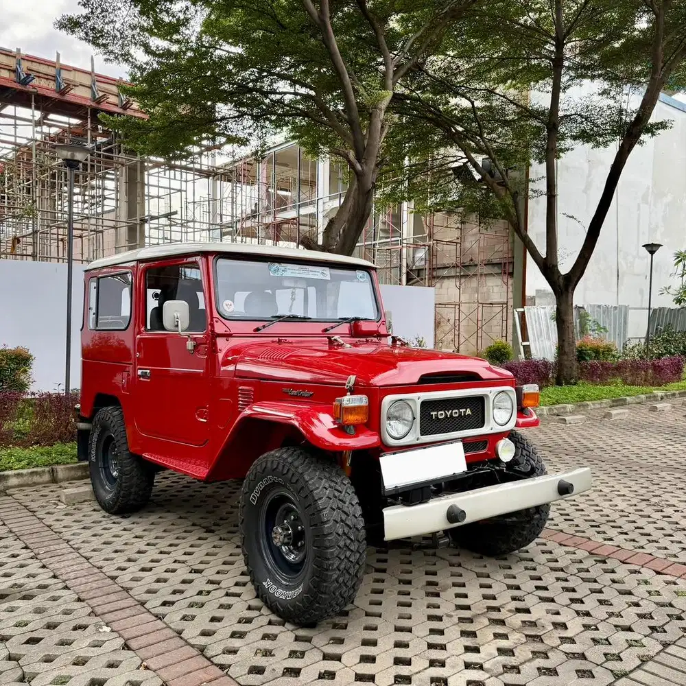 TOYOTA HARDTOP FJ40 1980