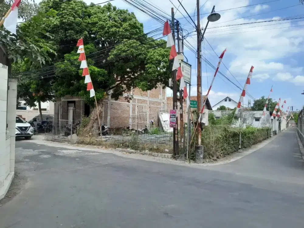 Tanah hook 1 muka di jalan cabe Maguwoharjo Depok Sleman Yogyakarta