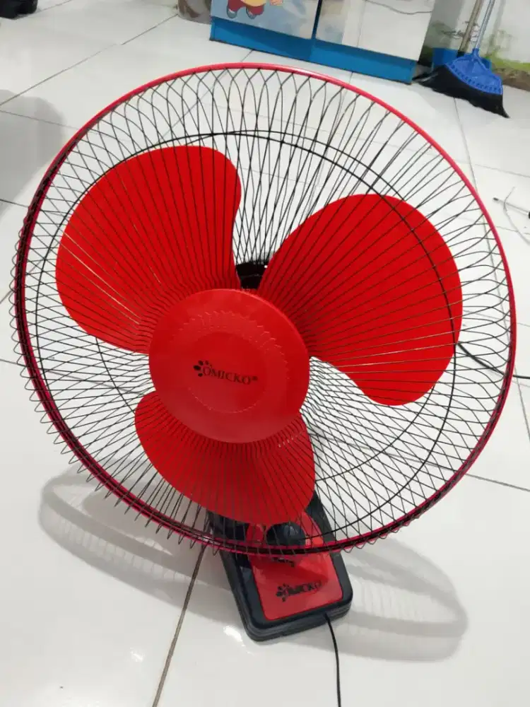 Kipas angin dinding mrek OMICKO 16 inchi