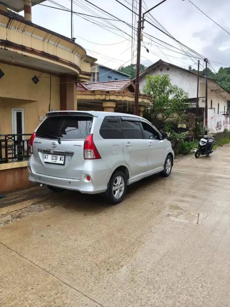 Avanza velos dijual murah