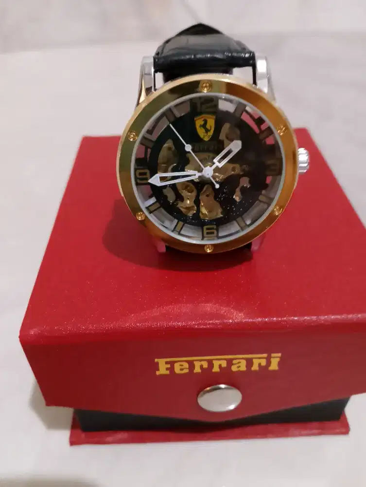 Jam Ferari Aotometic