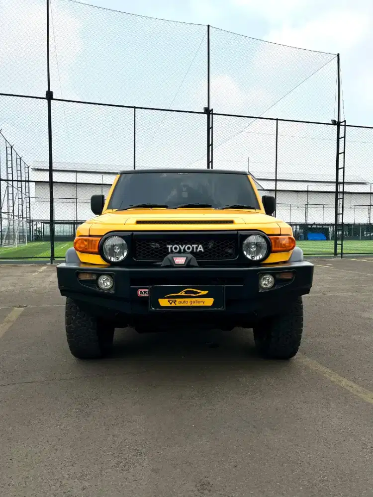 Toyota FJ Cruiser 4.0

Nik 2017
