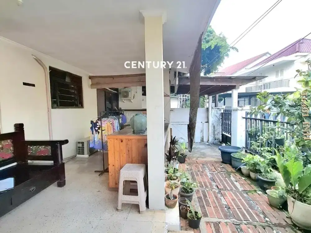 Dijual Rumah Hitung Tanah Dilokasi Elit Dan Strategis Di Jak Sel