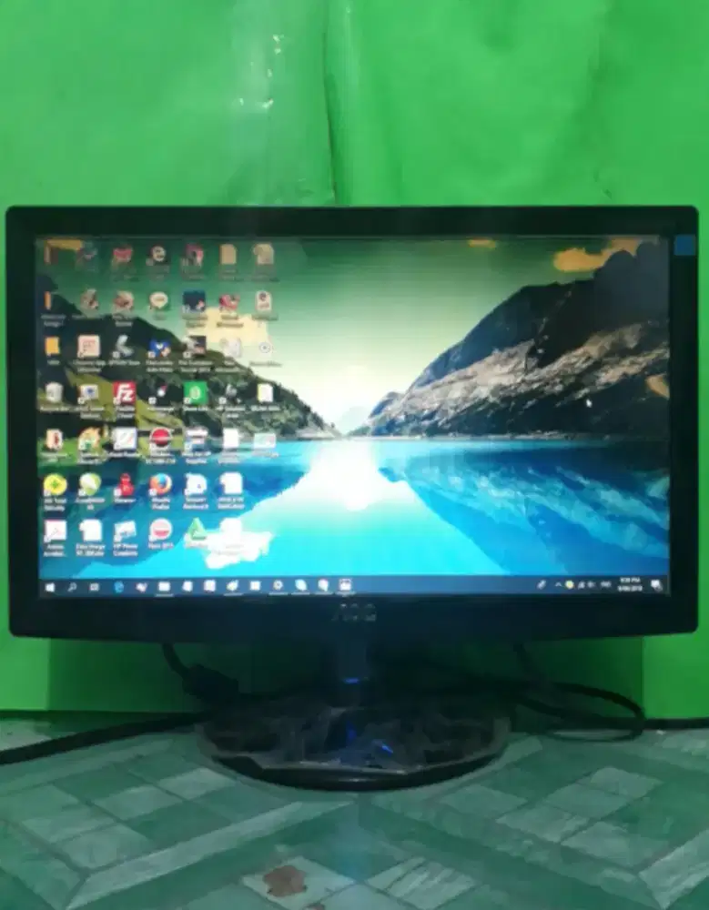 Monitor LED AOC 16 inchi