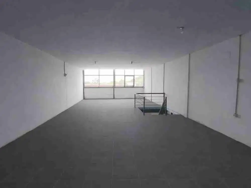 Ruko Strategis pinggir jalan raya kota Cirebon