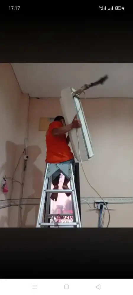 Servis AC kulkas mesin cuci kompa air dll bergaransi