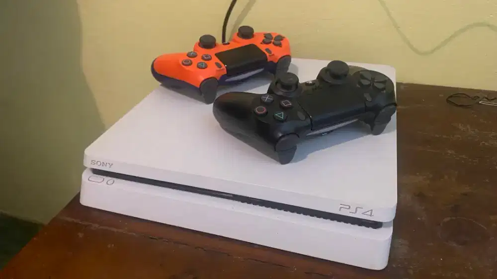 PS4 Slim White Ori
