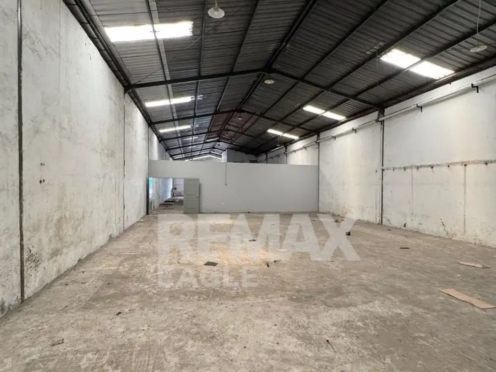 Dijual Gudang Jl. Margomulyo Permai