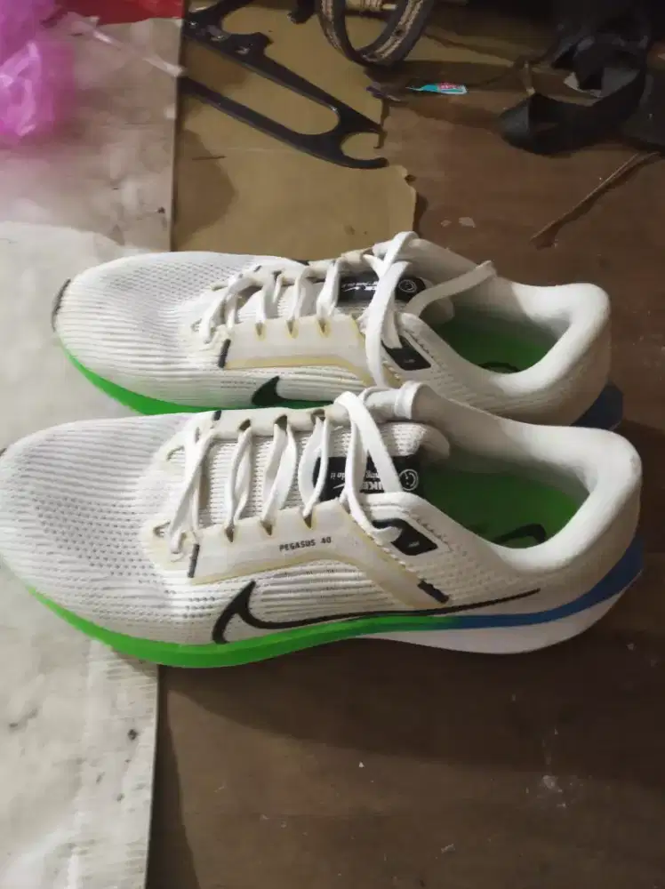 Dijual sepatu second Nike pegasus 40 ukuran 41 dijamin asli