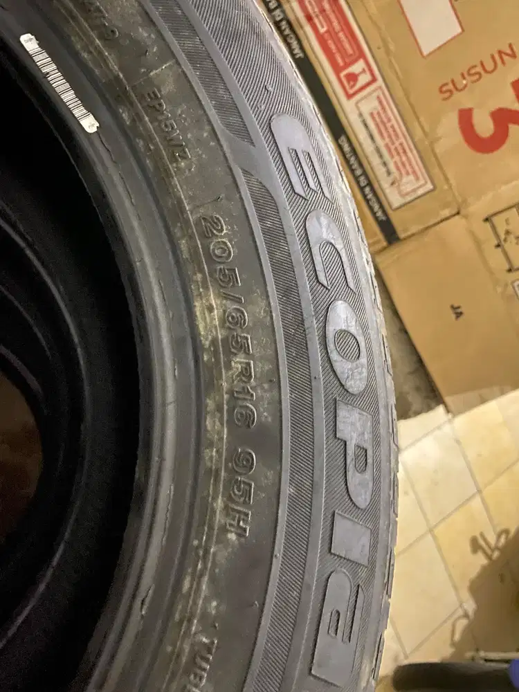 4 Ban Bridgestone Ecopia 205/65 R16 tahun produksi 2018
