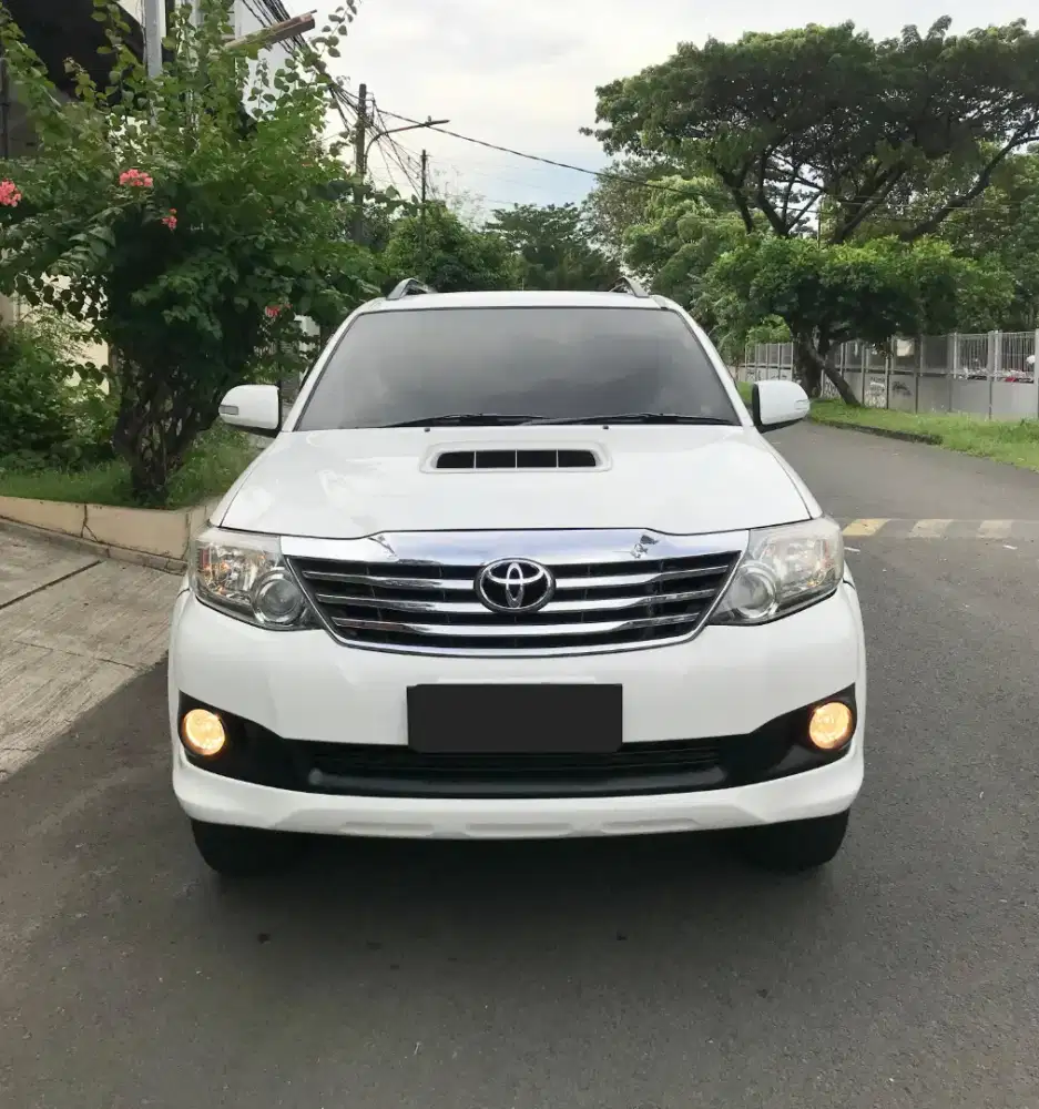 [CASH] Toyota Fortuner G VNT Diesel 2013 Putih Bagus Siap Pakai