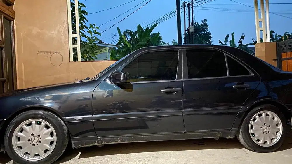 Mercy c 230 tahun 1997