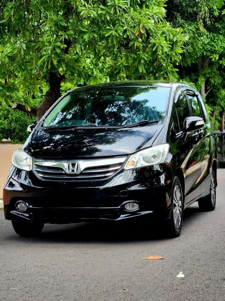Honda Freed 2014 psd hanya jual cash