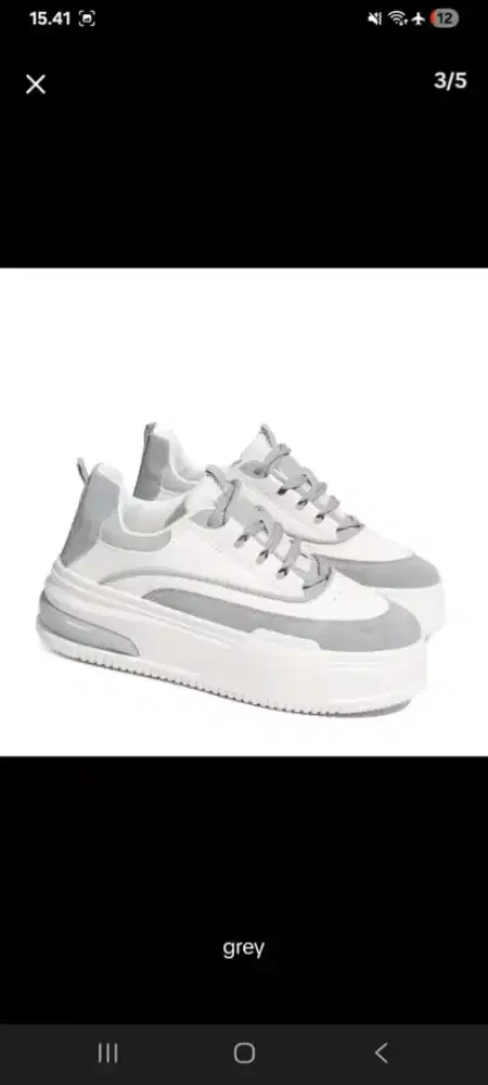 Sepatu preloved perempuan