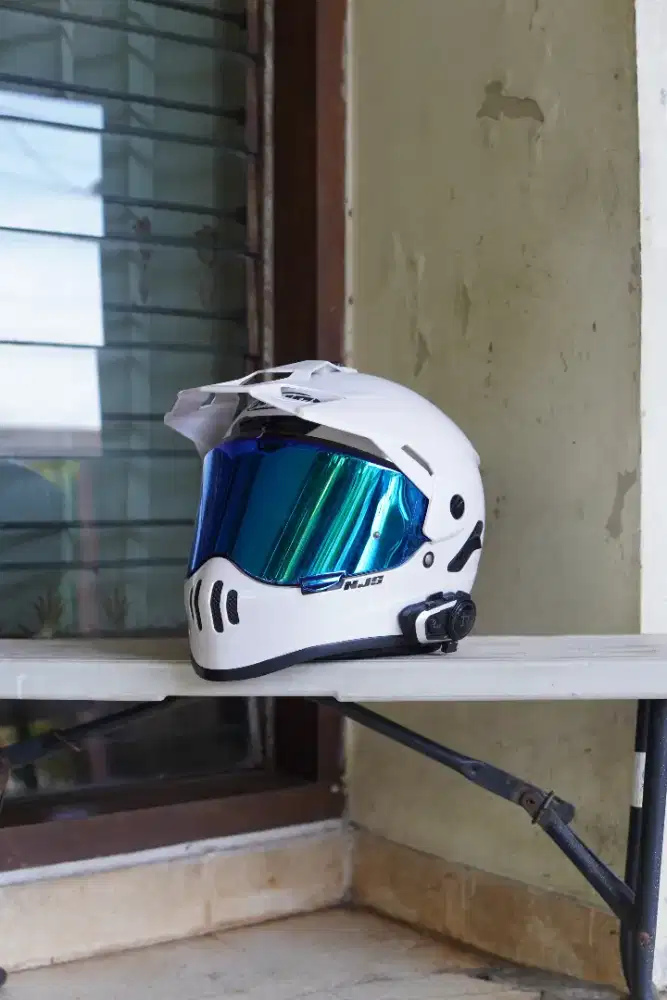 Helm NJS S-Cross + Intercom IT R8