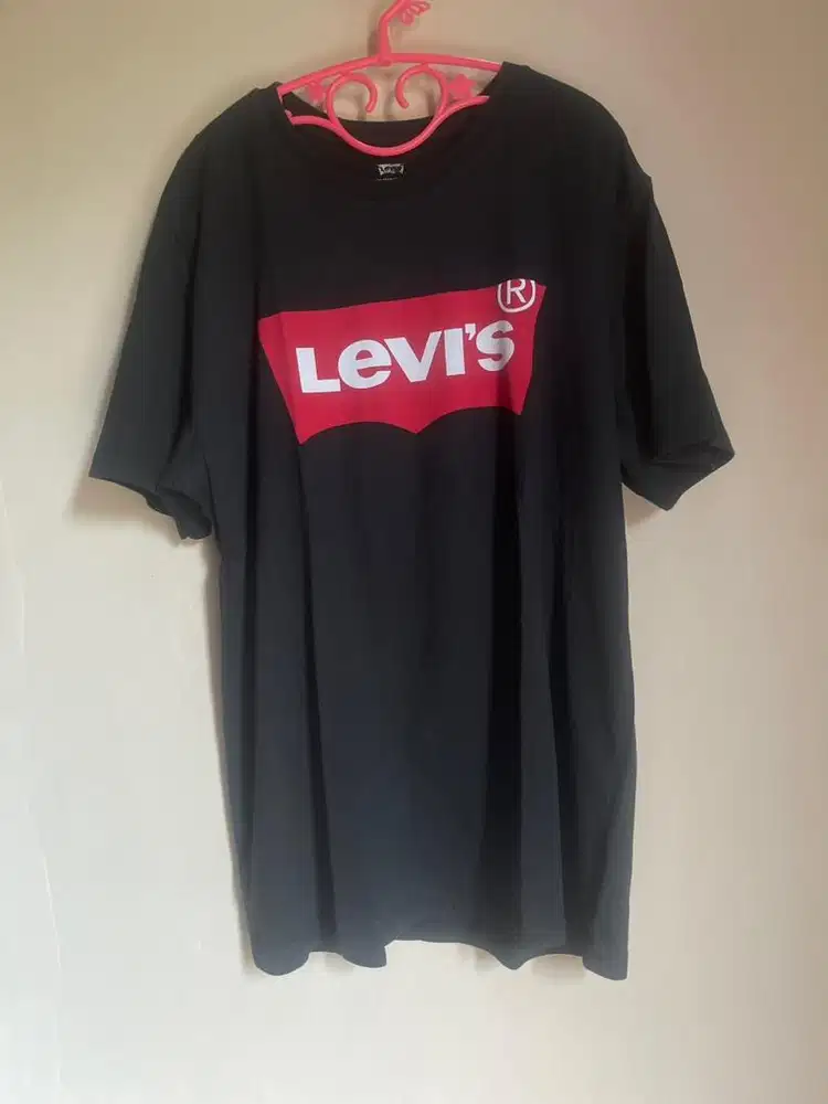 PRELOVED KAOS LEVIS BLACK