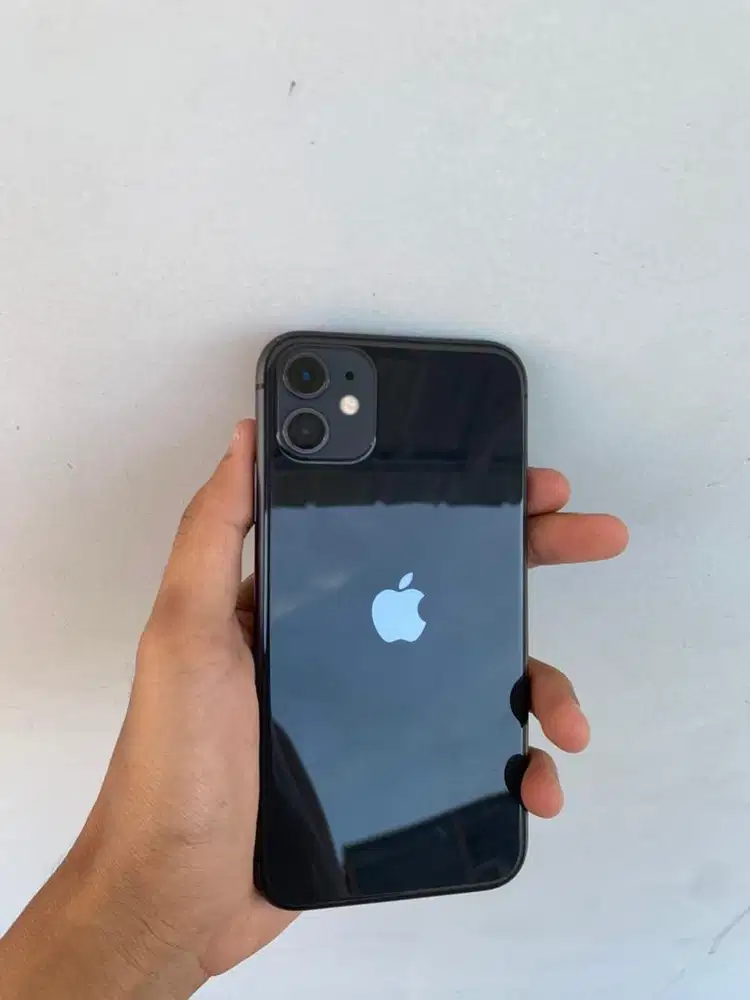 iphone 11 128 inter Black