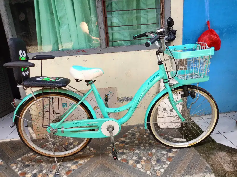 Sepeda wanita ukuran 24