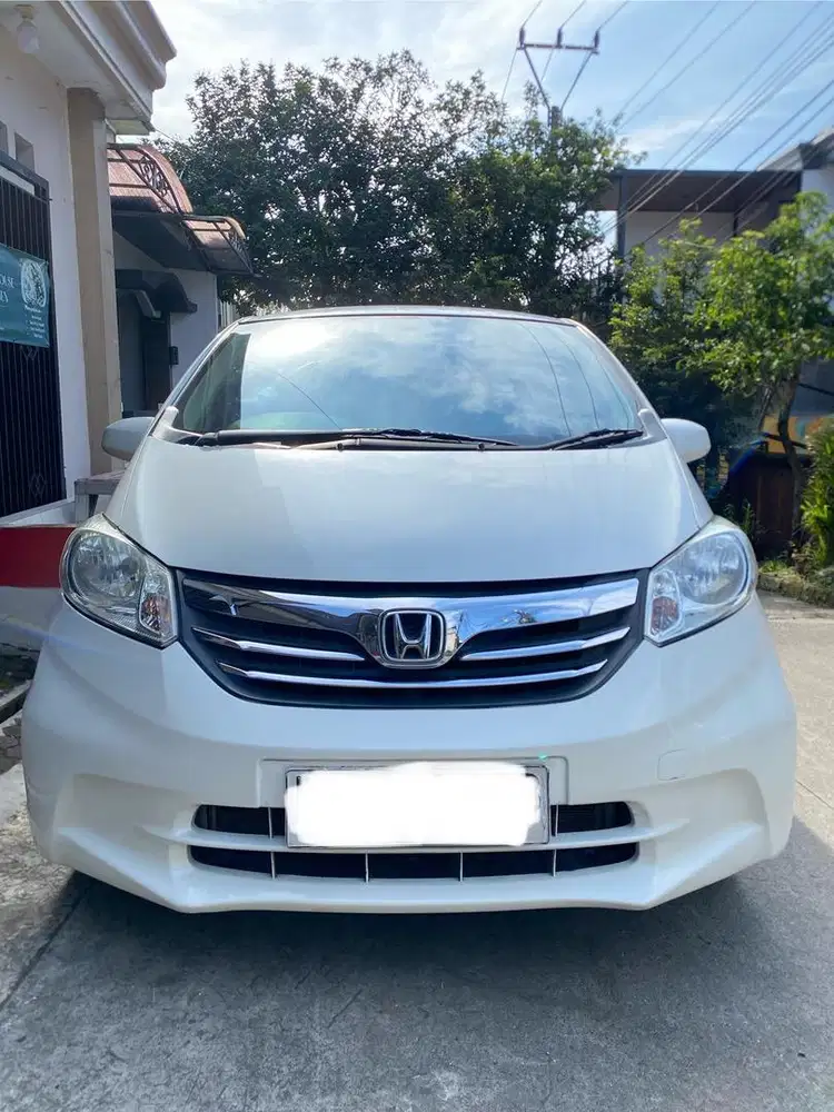 Honda Freed 2012 SD