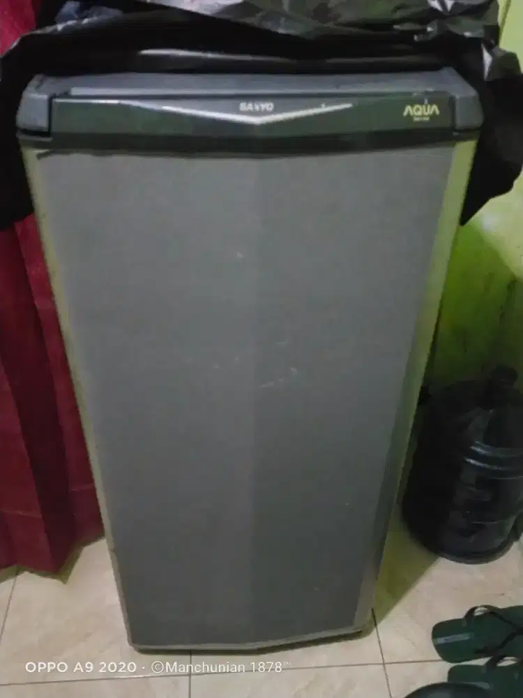 Kulkas 1 pintu merek sanyo