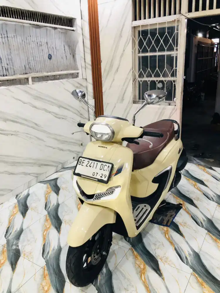 HONDA STYLO ISTIMEWA ROYAL WHITE 2025 Pajak Hidup