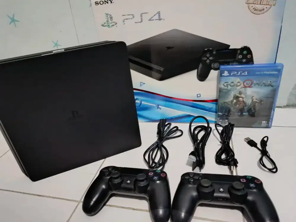 PS4 Slim 1TB Fullset Mulus Siap Pakai