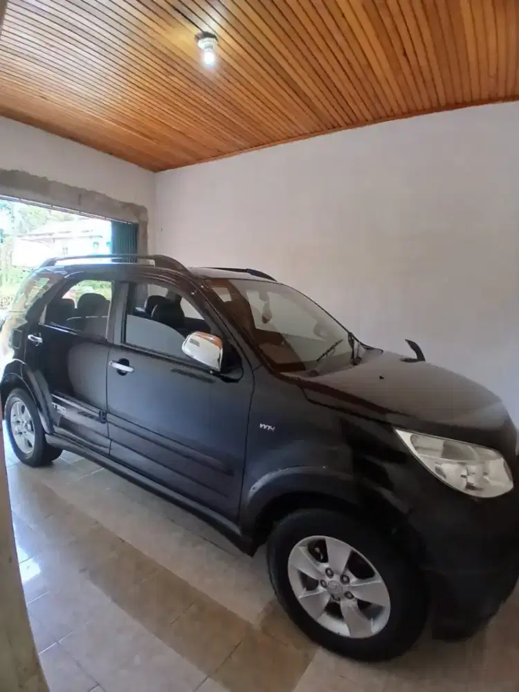 TOYOTA RUSH 2014 tangan Pertama terawat