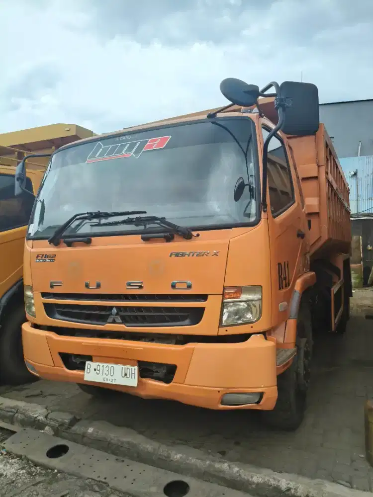 43ribuKM Mitsubishi Fuso Fighter tronton 6x4 Dump truk 2022 Dumptruck