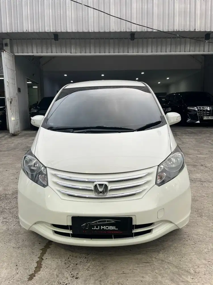 Honda Freed 2011 Bensin