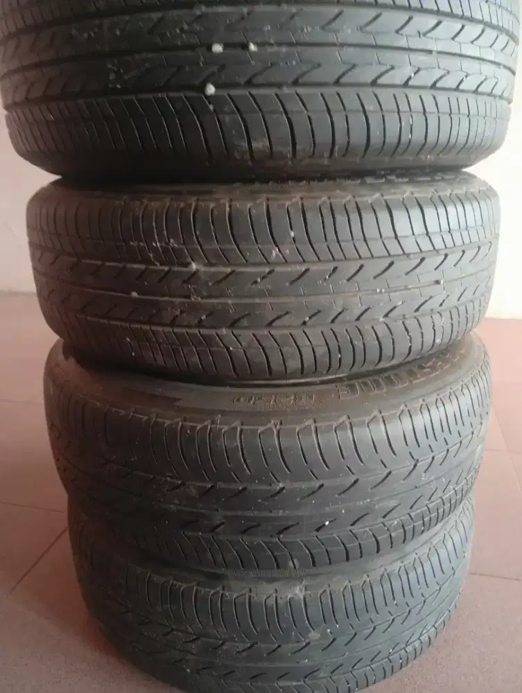 Ban 15 Bridgestone 185/65/15 nik 2021
