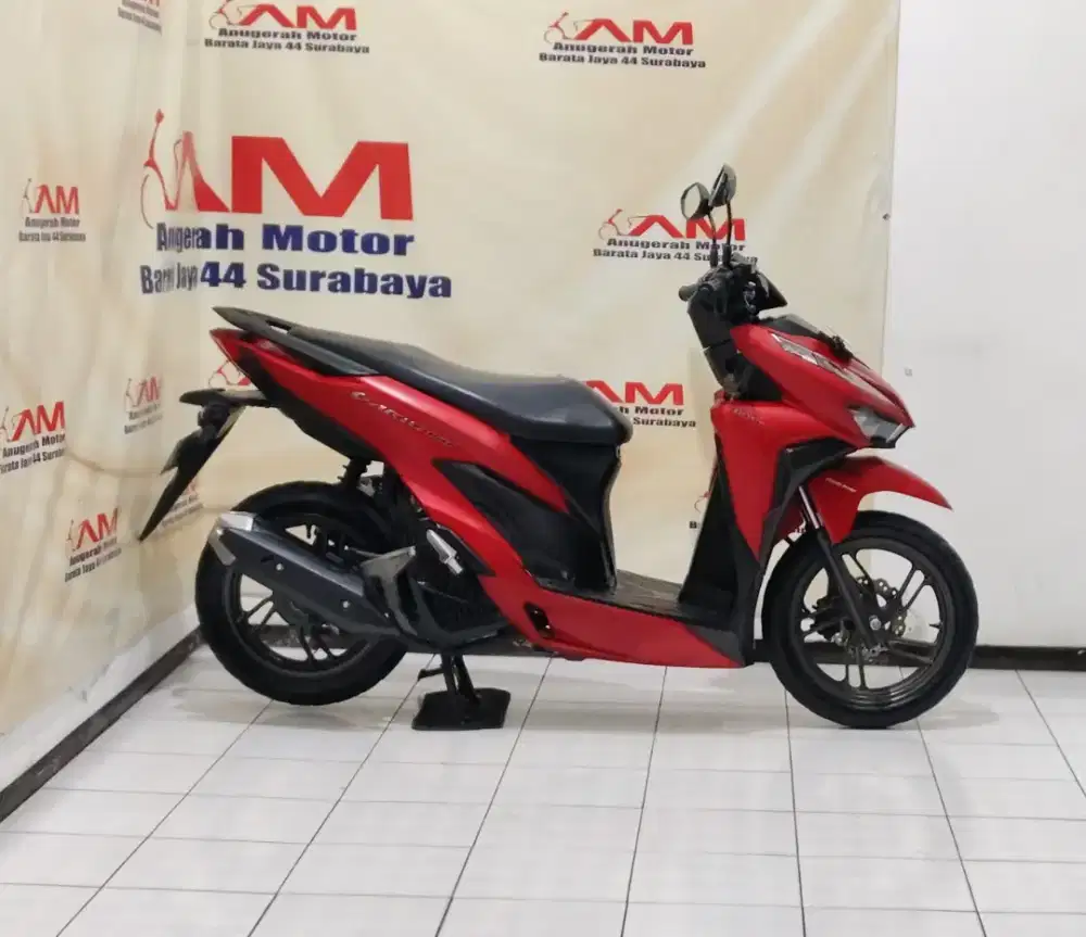 Honda Vario 150 keyless tahun 2019 merah doff