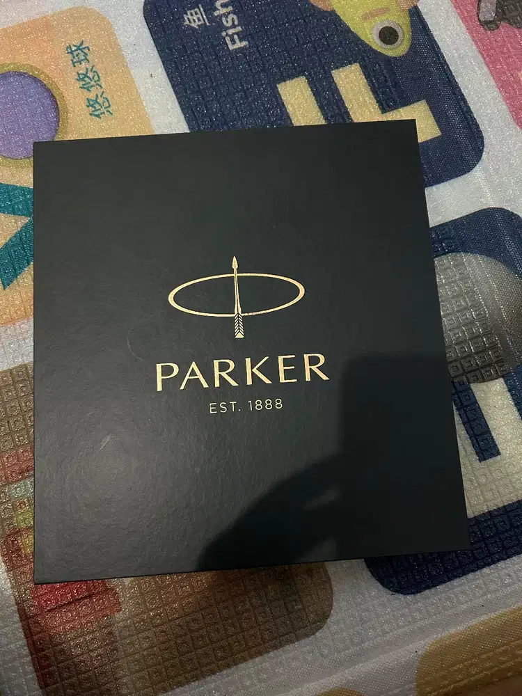 Branded parker lengkap, belum digunakan