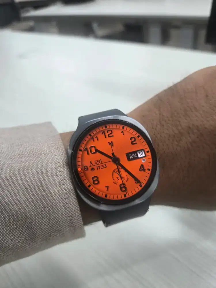 SAMSUNG smartwatch 8