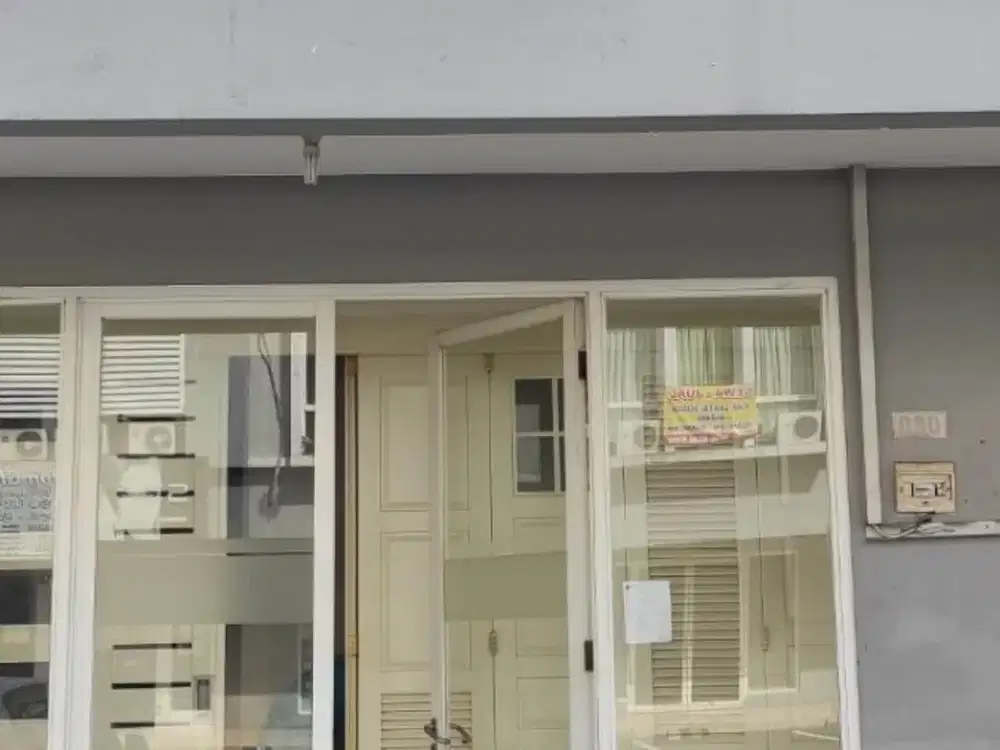 ruko disewakan pasar modern puncak permai surabaya