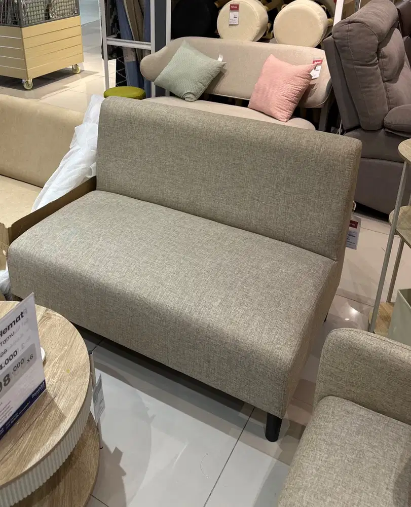 Di jual sofa merk Selma baru pakai 1 bulan