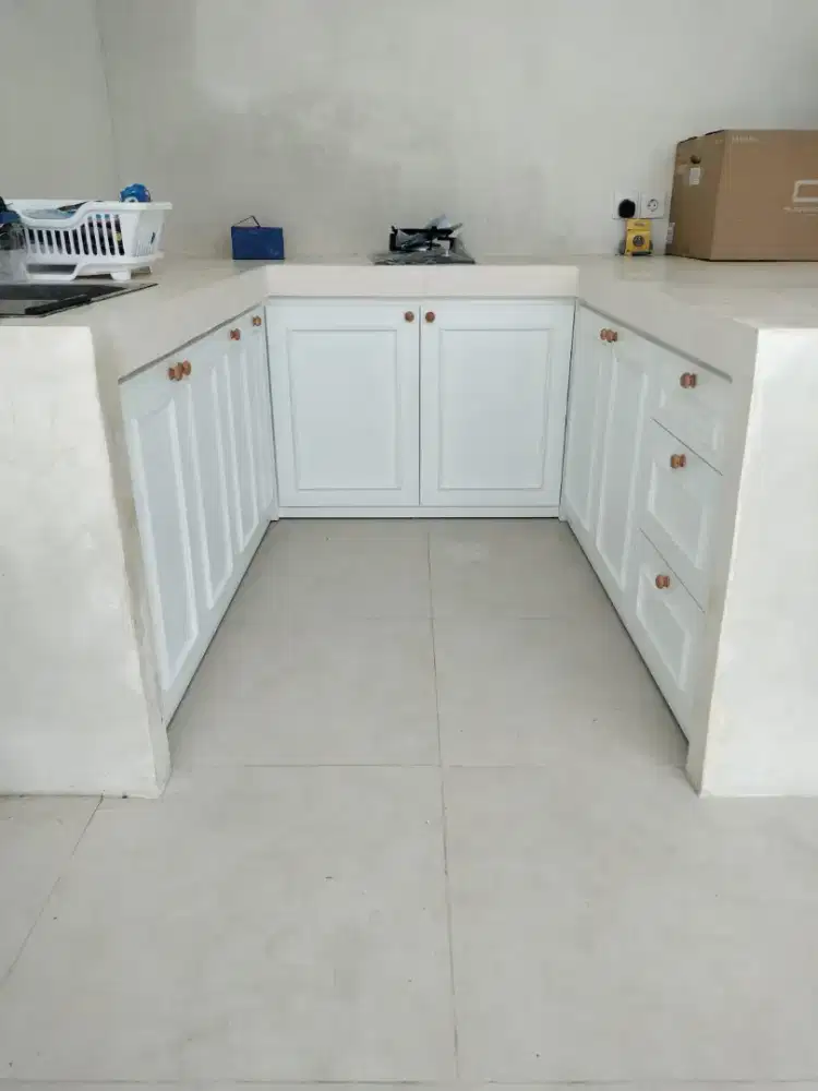 Kitchen set letter U