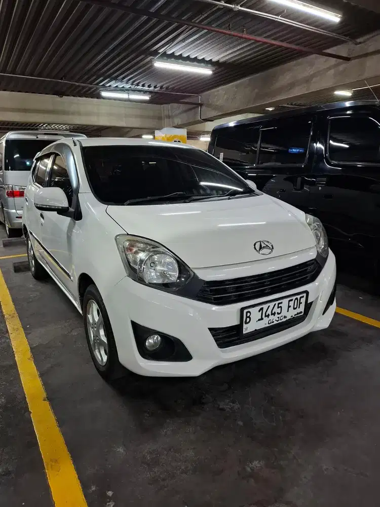 Daihatsu Ayla R 2014 manual Mt
