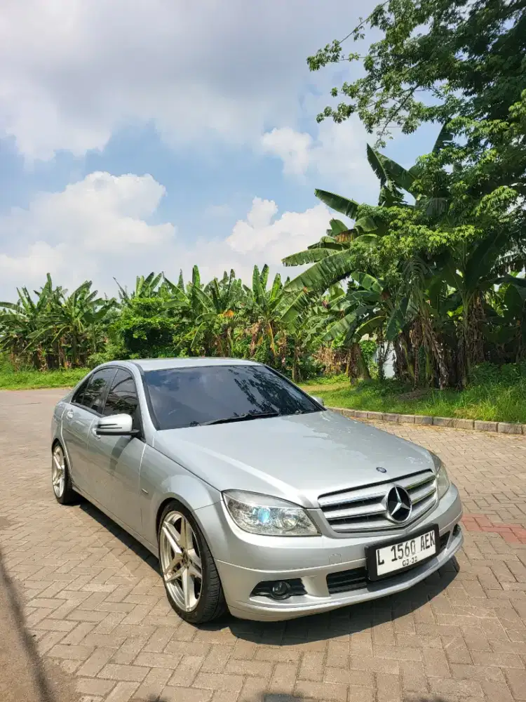 [Gress Mobil Kutisari]Mercedes Benz C 200 CGI AT Tahun 2011
