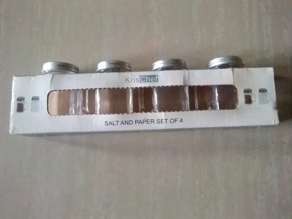 Tempat garam dan lada Krischef