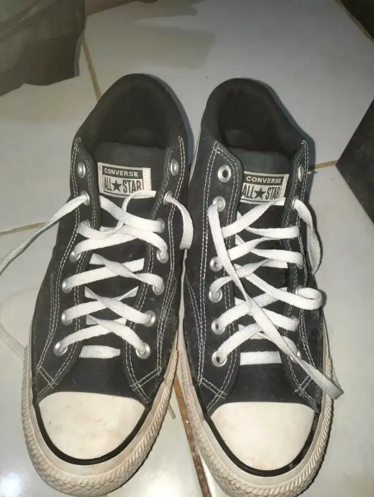 Sepatu Converse Malden street Mid