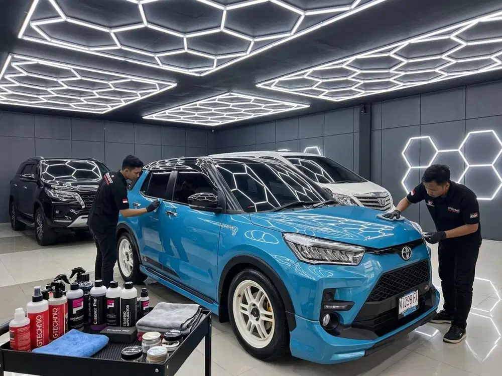 Raize GR Sport Turbo Two Tone 2022 PMK Tgn1