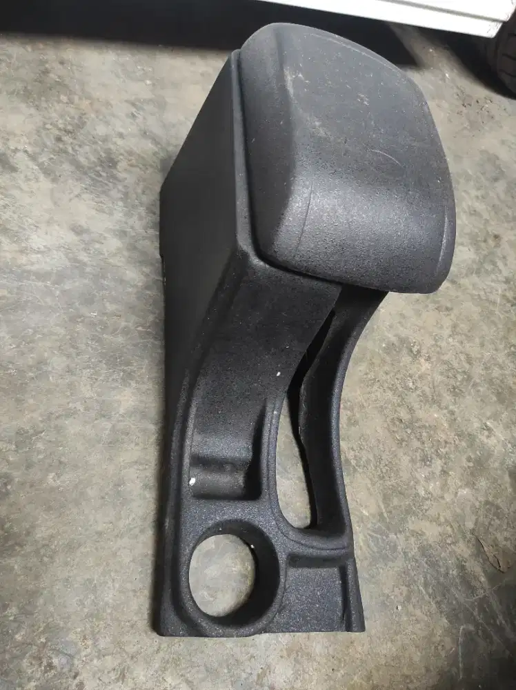 Console box ex Suzuki escudo sidekick vitara